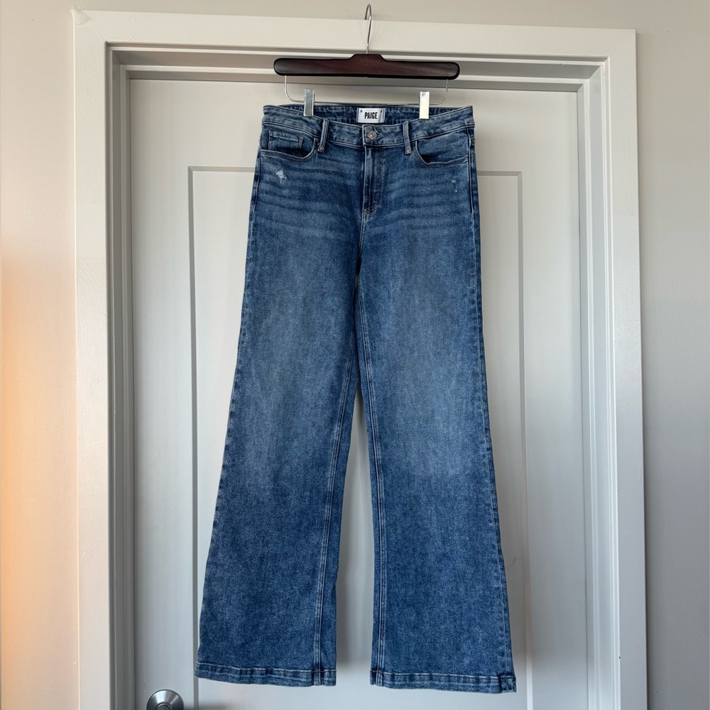 Paige Low-rise Wide Leg Jean Medium Wash Size 29